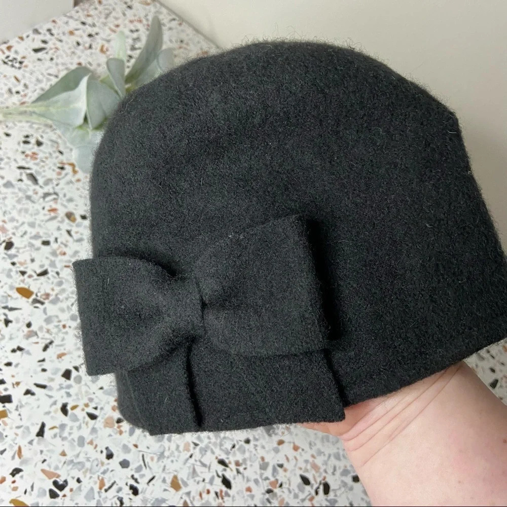 Vintage Style Bow Hat Cloche Cap Black Wool Blend XHILARATION OS Dark Academia - Picture 3 of 12